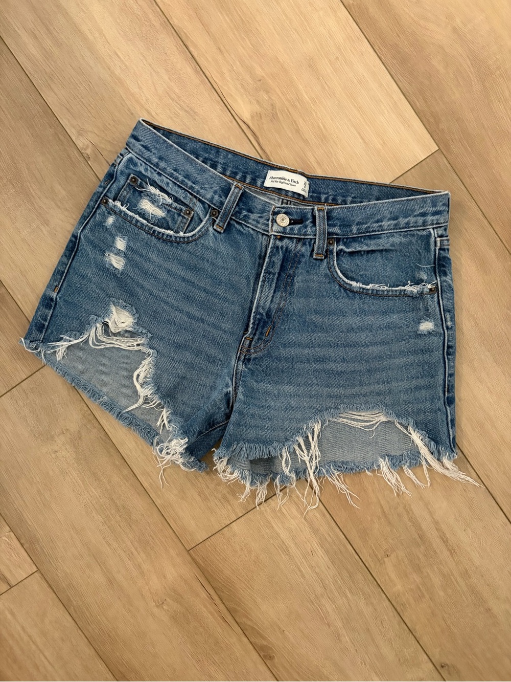 Abercrombie Boyfriend Mid-Rise Shorts - Distressed